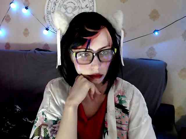 Lady_Gopnique webcam