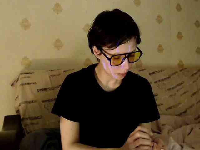 Yrriel_Autist webcam