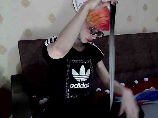 Lady_Gopnique webcam