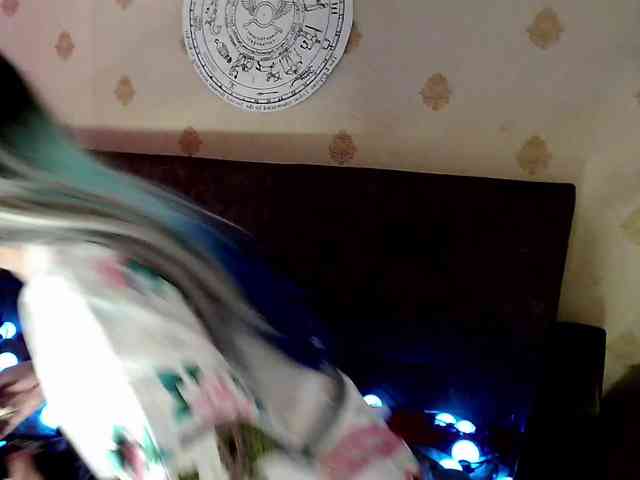 Lady_Gopnique webcam