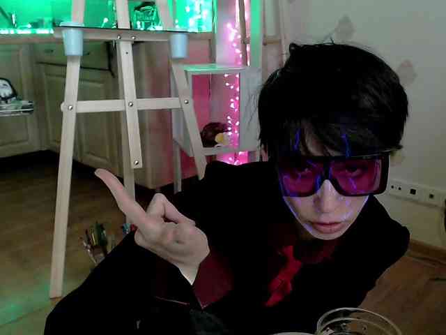 Yrriel_Autist webcam