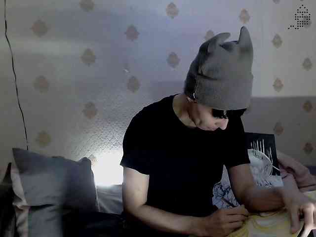 Yrriel_Autist webcam