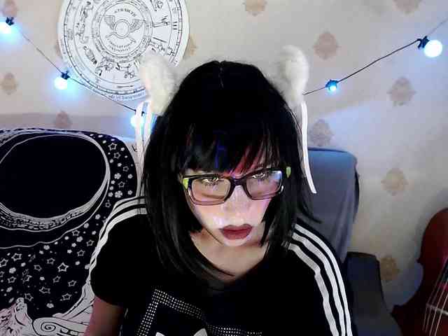 Lady_Gopnique webcam