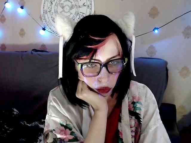 Lady_Gopnique webcam