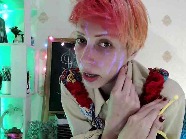 Lady_Gopnique webcam