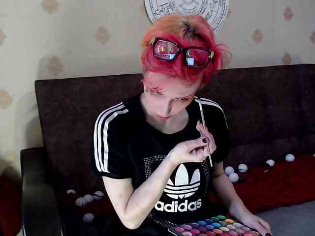 Lady_Gopnique webcam