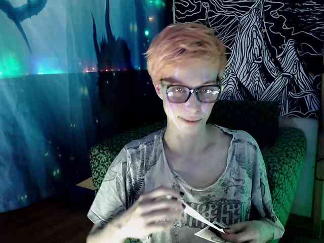 Lady_Gopnique webcam