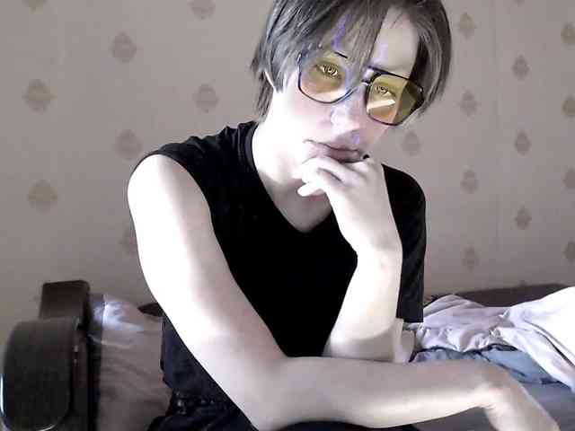 Yrriel_Autist webcam