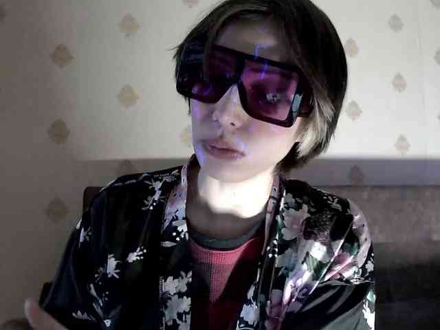 Yrriel_Autist webcam