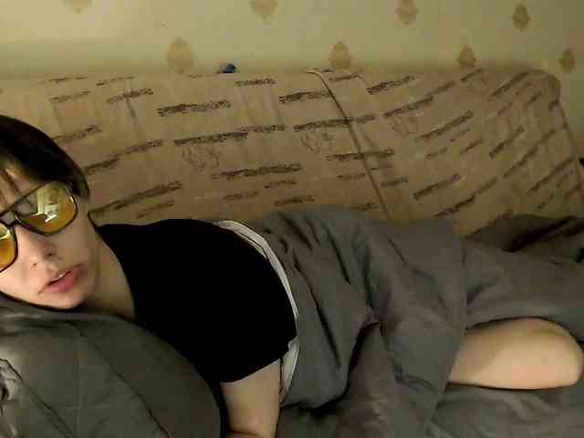 Yrriel_Autist webcam