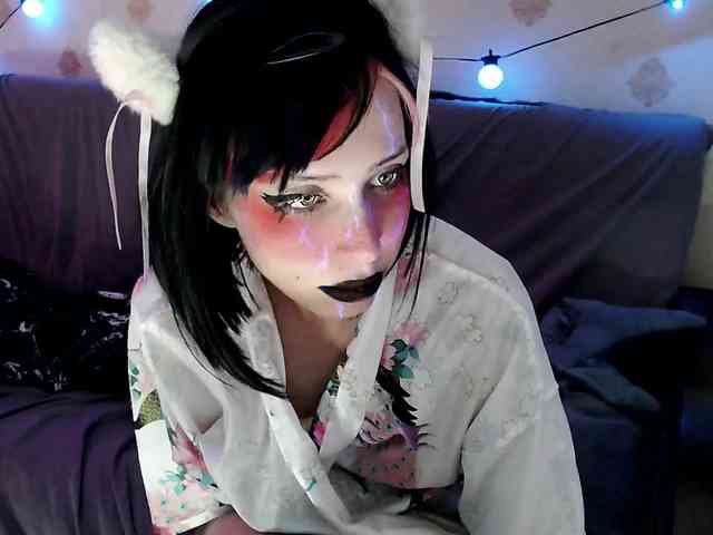 Lady_Gopnique webcam