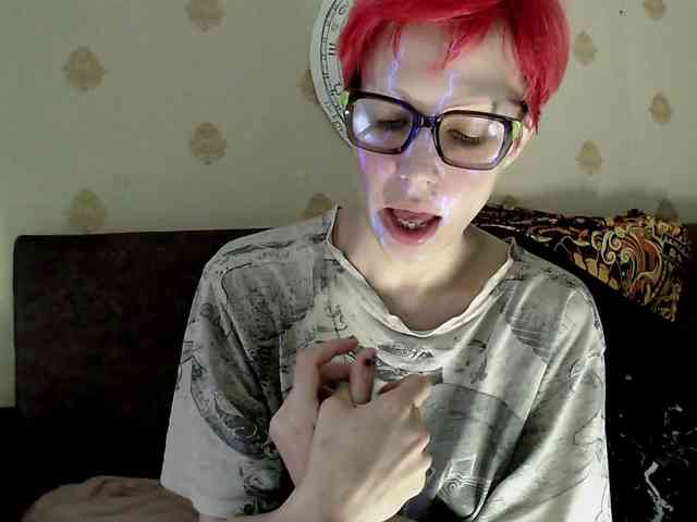 Lady_Gopnique webcam