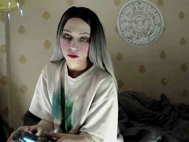 Lady_Gopnique webcam