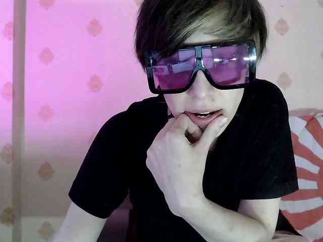 Yrriel_Autist webcam