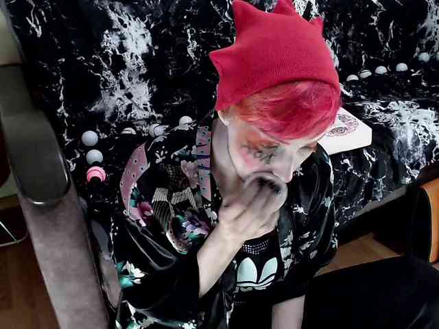 Lady_Gopnique webcam
