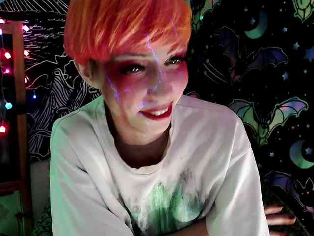 Lady_Gopnique webcam