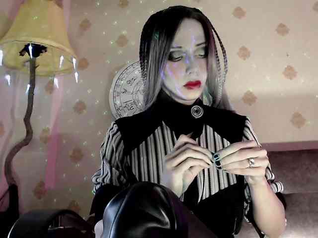 Lady_Gopnique webcam