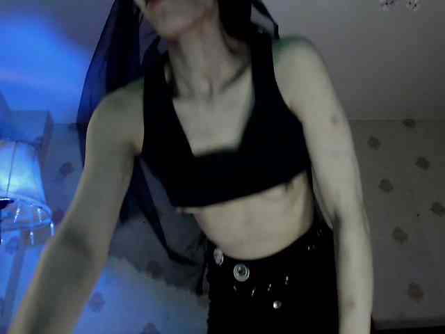 Lady_Gopnique webcam