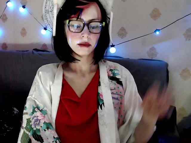 Lady_Gopnique webcam
