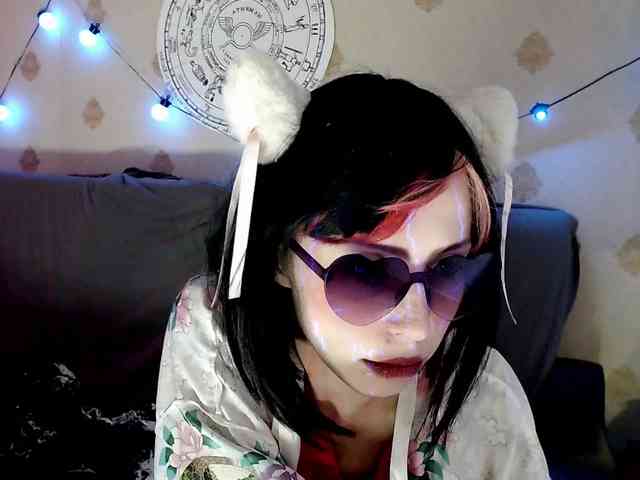 Lady_Gopnique webcam