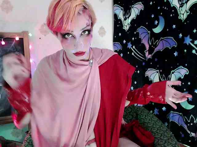 Lady_Gopnique webcam
