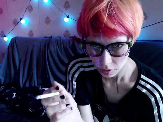 Lady_Gopnique webcam