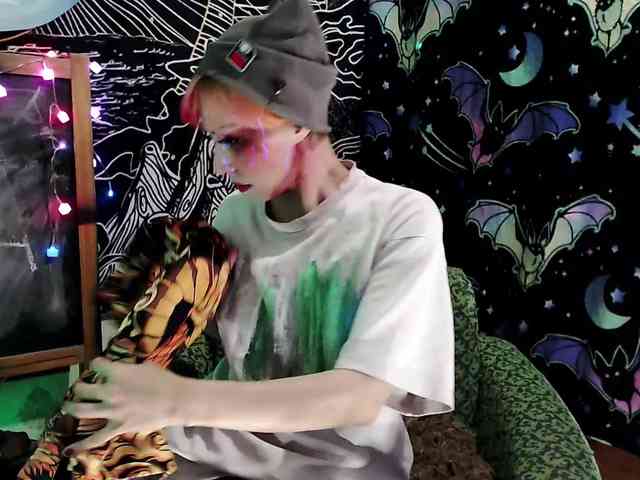 Lady_Gopnique webcam