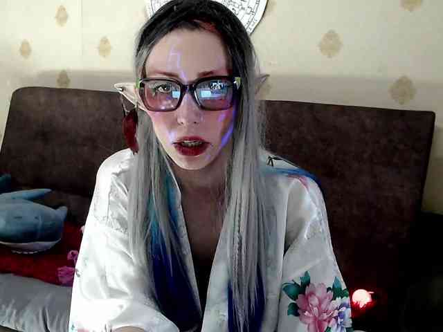 Lady_Gopnique webcam