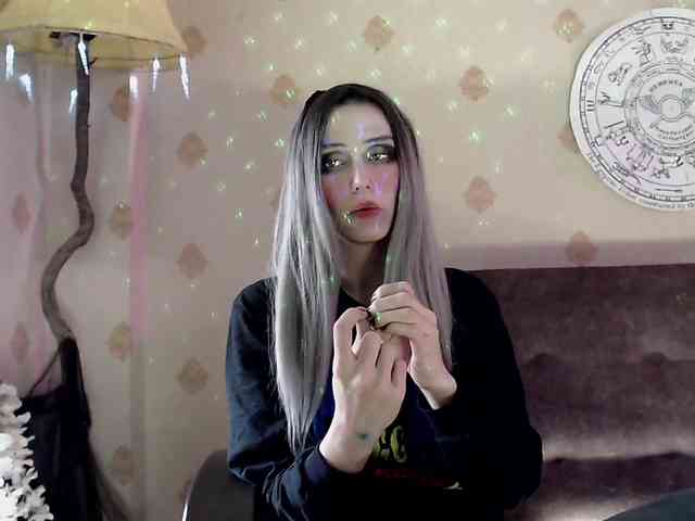 Lady_Gopnique webcam