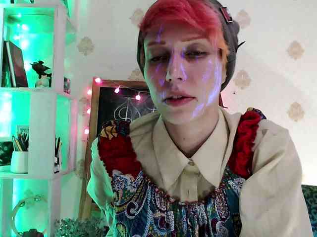 Lady_Gopnique webcam