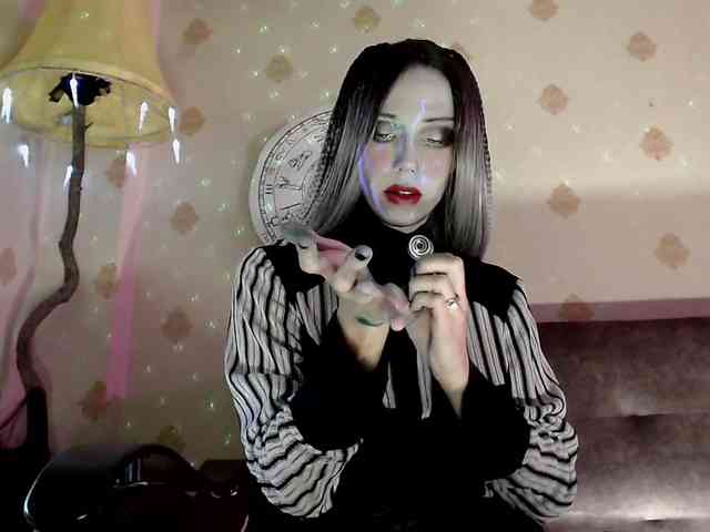 Lady_Gopnique webcam