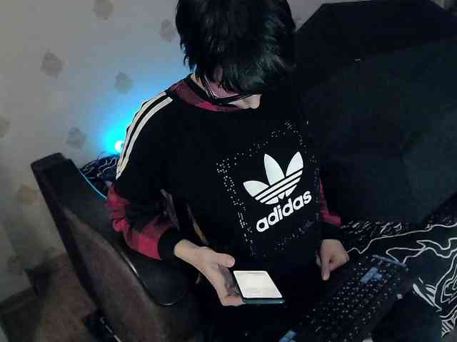 Yrriel_Autist webcam