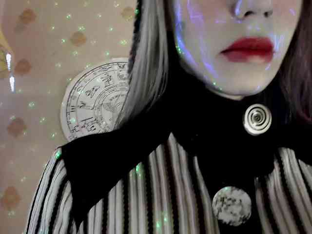 Lady_Gopnique webcam
