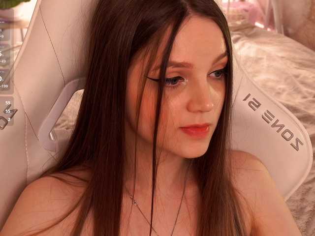 Arisha-w's BongaCams show and profile