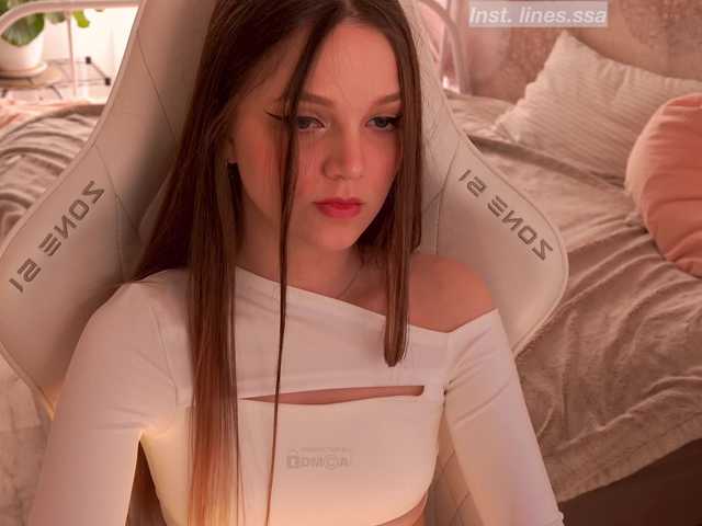 Arisha-w's BongaCams show and profile