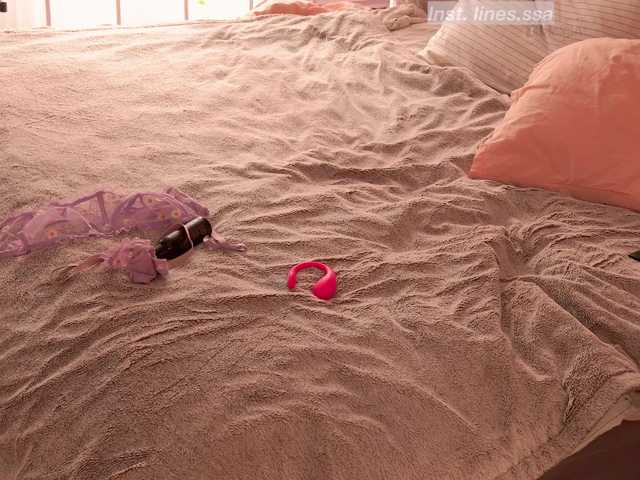 Arisha-w's BongaCams show and profile