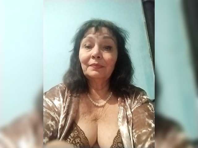 asya18's BongaCams show and profile