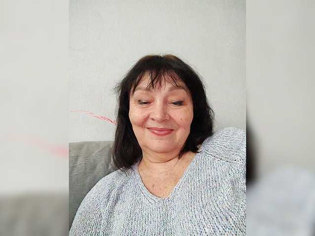 asya18's BongaCams show and profile