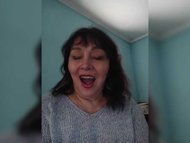 asya18's BongaCams show and profile