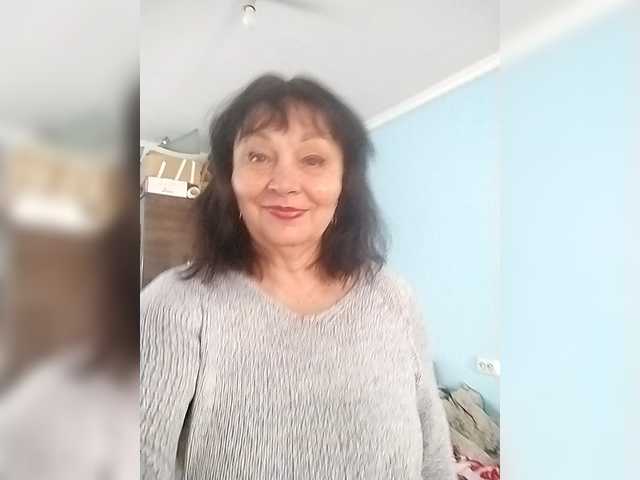 asya18's BongaCams show and profile