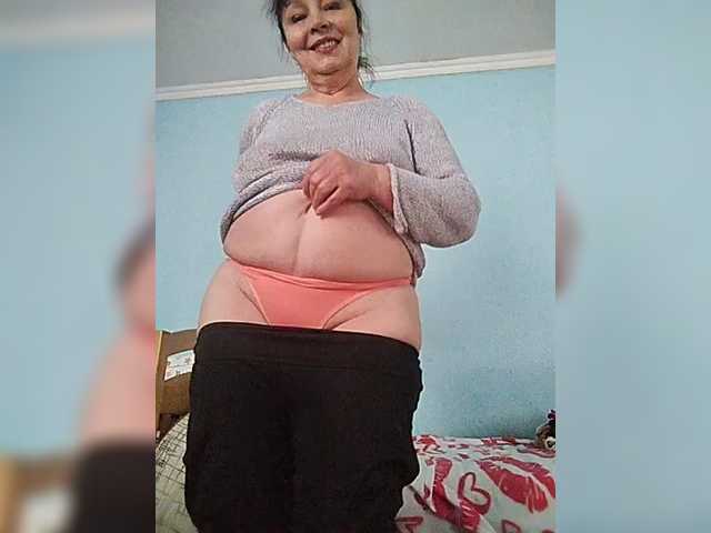 asya18's BongaCams show and profile