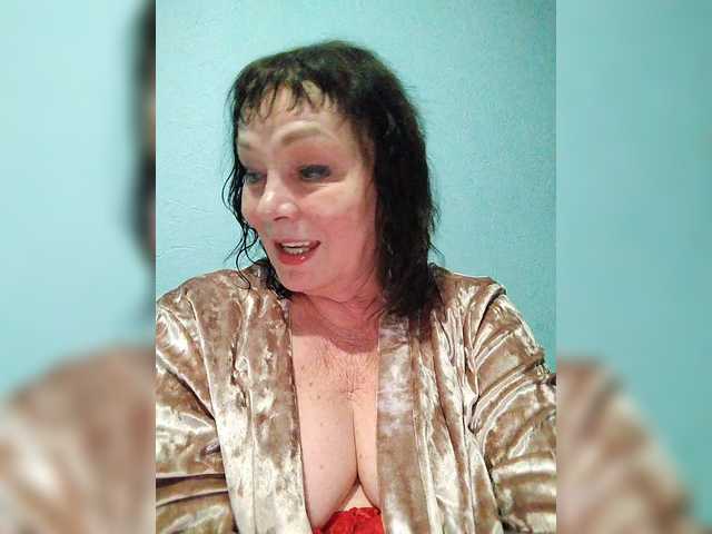 asya18's BongaCams show and profile