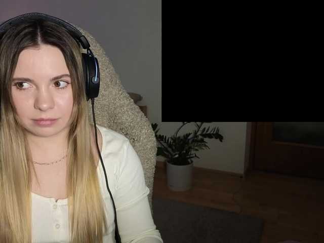 BaeBunny's BongaCams show and profile