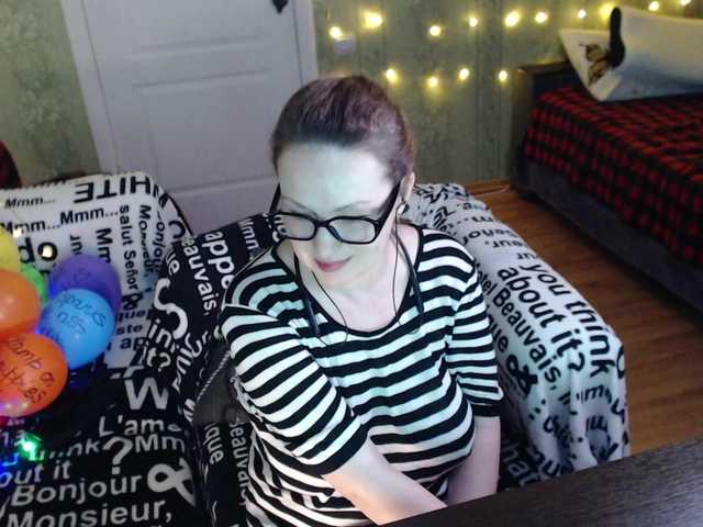 MeganIris's BongaCams show and profile