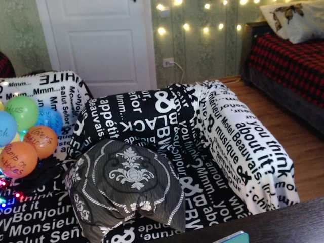 MeganIris's BongaCams show and profile