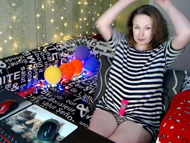 MeganIris's BongaCams show and profile