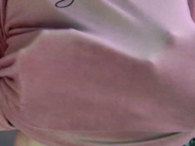 MeganIris's BongaCams show and profile