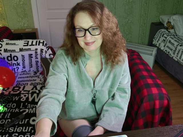 MeganIris's BongaCams show and profile