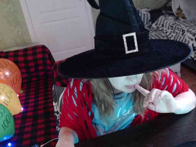 MeganIris webcam