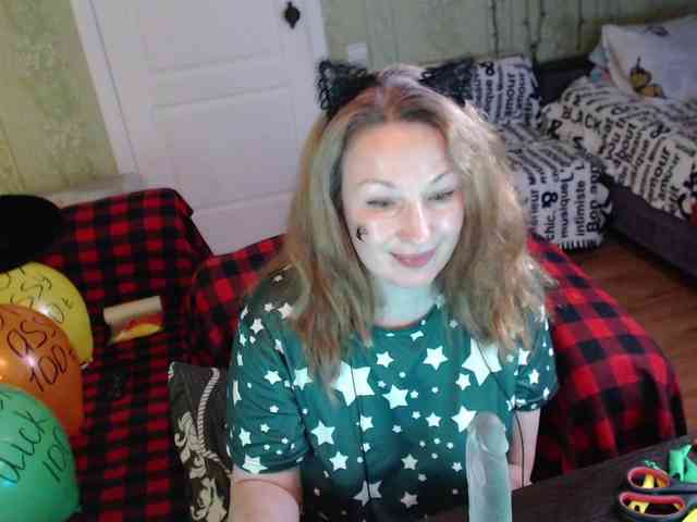 MeganIris webcam
